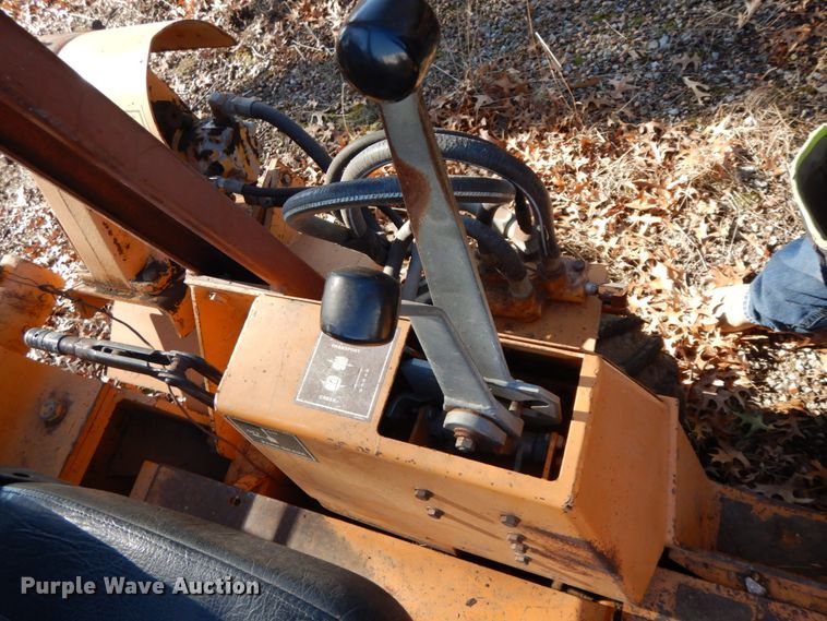 image for item FG9699 1989 Case 360G  trencher