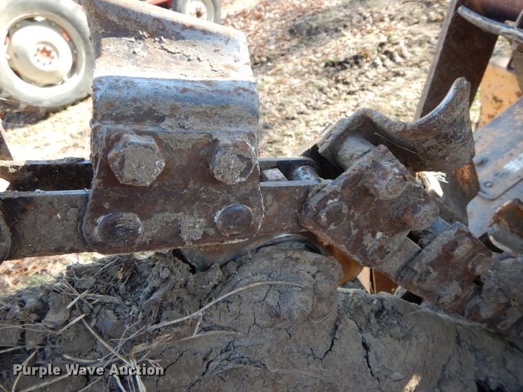 image for item FG9699 1989 Case 360G  trencher