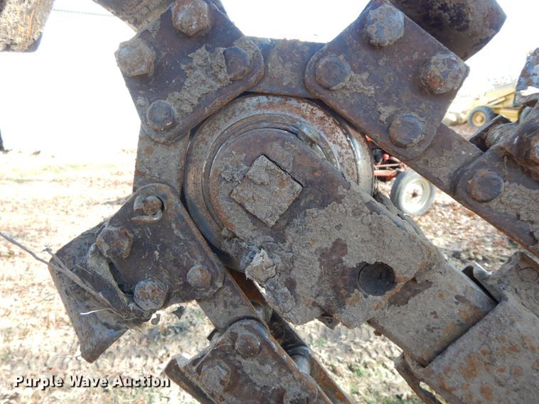 image for item FG9699 1989 Case 360G  trencher