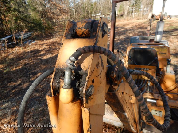 image for item FG9699 1989 Case 360G  trencher