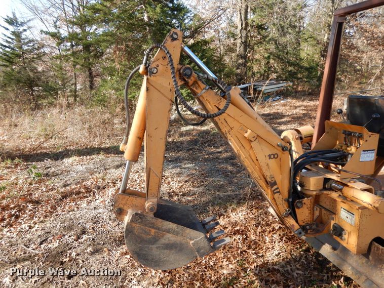 image for item FG9699 1989 Case 360G  trencher