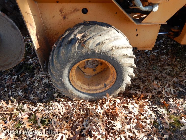 image for item FG9699 1989 Case 360G  trencher