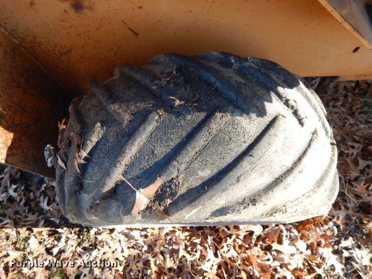 image for item FG9699 1989 Case 360G  trencher