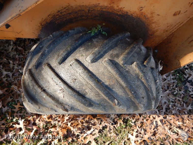 image for item FG9699 1989 Case 360G  trencher