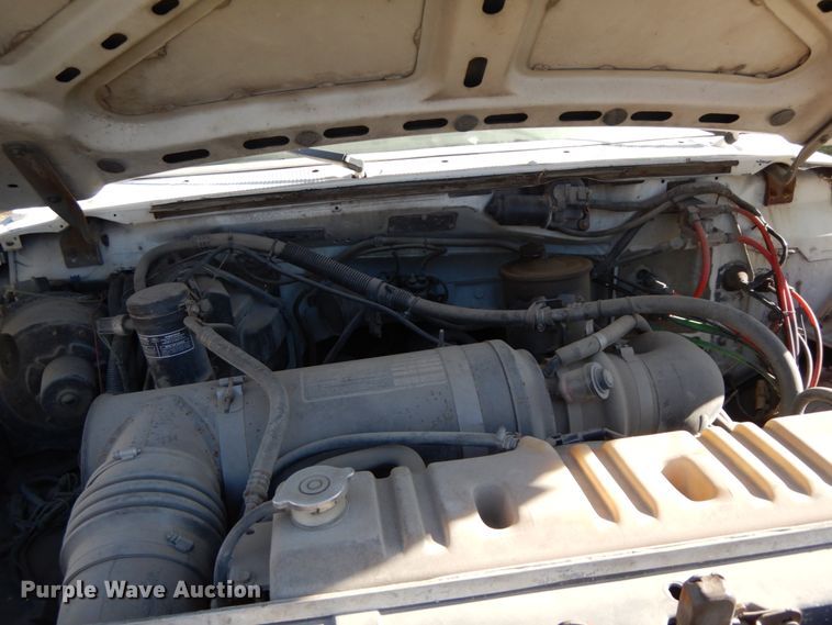 image for item FG9707 1991 Ford F800  bucket truck