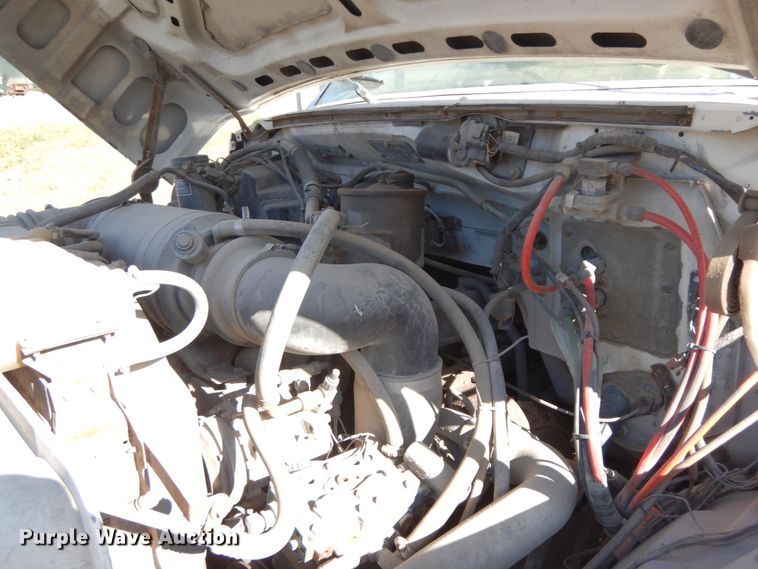 image for item FG9707 1991 Ford F800  bucket truck