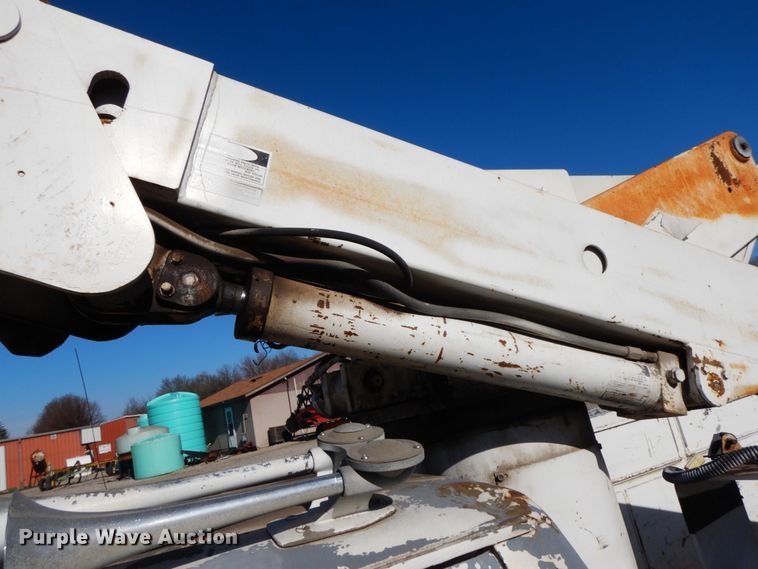 image for item FG9707 1991 Ford F800  bucket truck