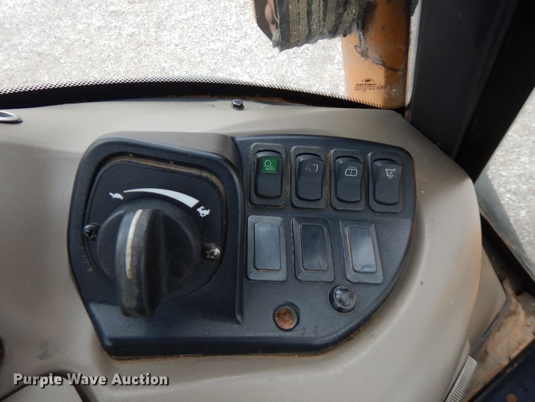 image for item FW9836 2013 Case 580 Super N  backhoe