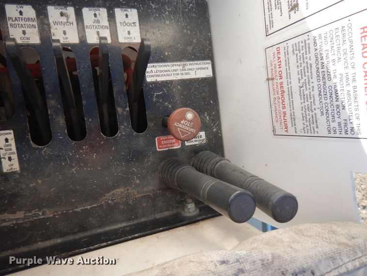 image for item FW9875 2009 Freightliner Business Class M2  bucket truck