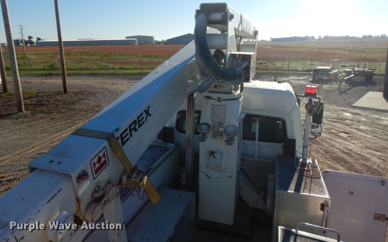 image for item FW9875 2009 Freightliner Business Class M2  bucket truck