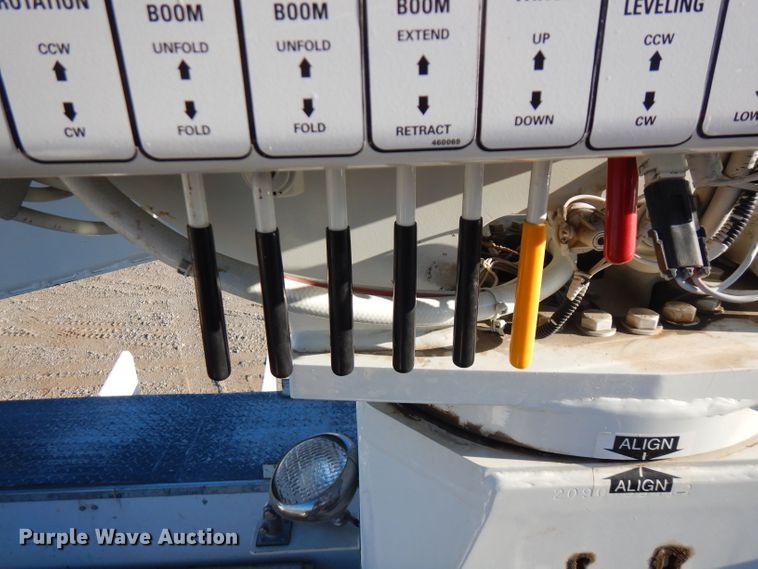 image for item FW9875 2009 Freightliner Business Class M2  bucket truck