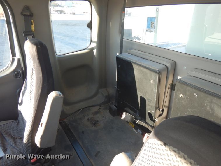 image for item FW9875 2009 Freightliner Business Class M2  bucket truck