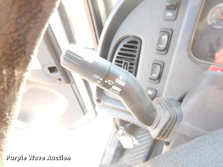 image for item FW9875 2009 Freightliner Business Class M2  bucket truck