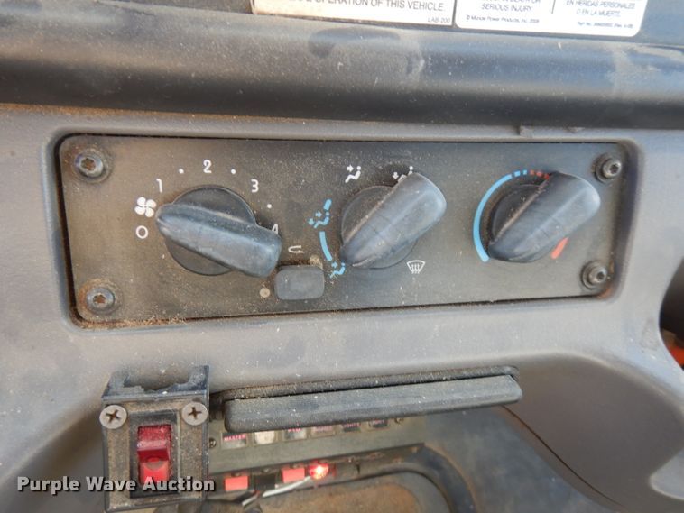 image for item FW9875 2009 Freightliner Business Class M2  bucket truck