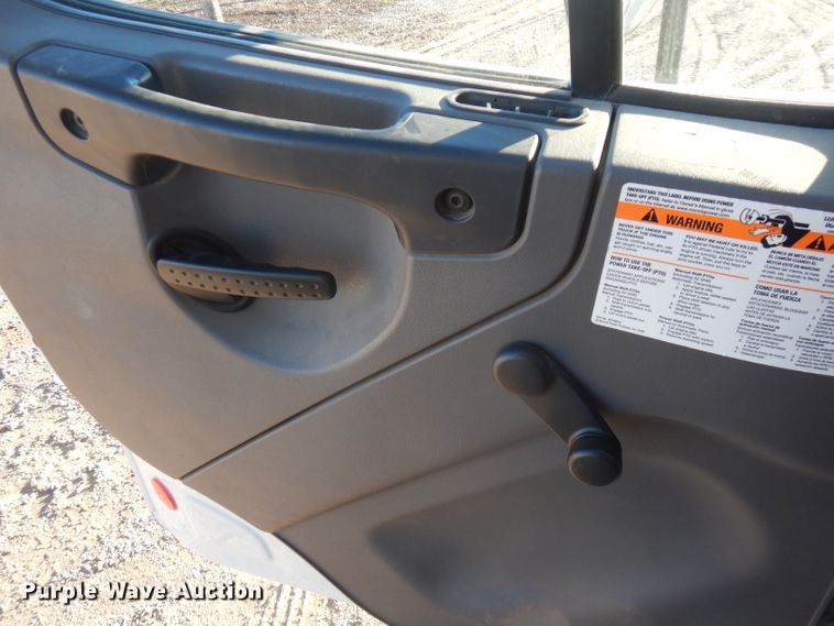 image for item FW9875 2009 Freightliner Business Class M2  bucket truck