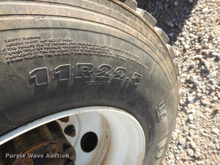 image for item FW9875 2009 Freightliner Business Class M2  bucket truck