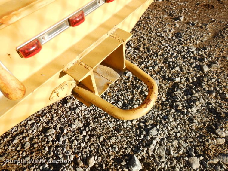 image for item FW9876 1988 Butler pole trailer