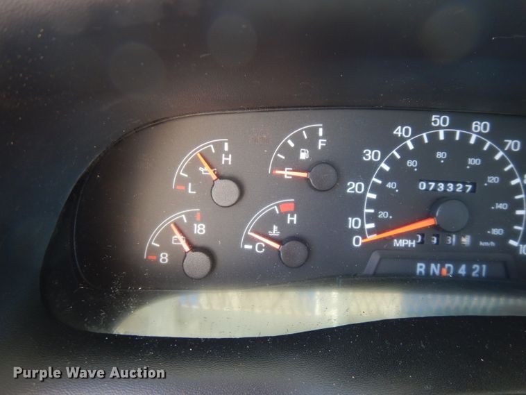 image for item FW9877 2010 Ford F750 Super Duty  bucket truck