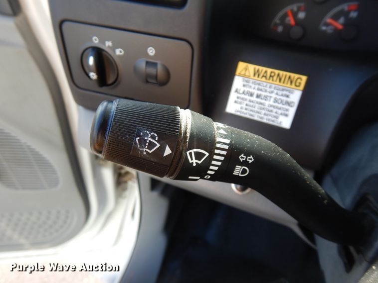 image for item FW9877 2010 Ford F750 Super Duty  bucket truck