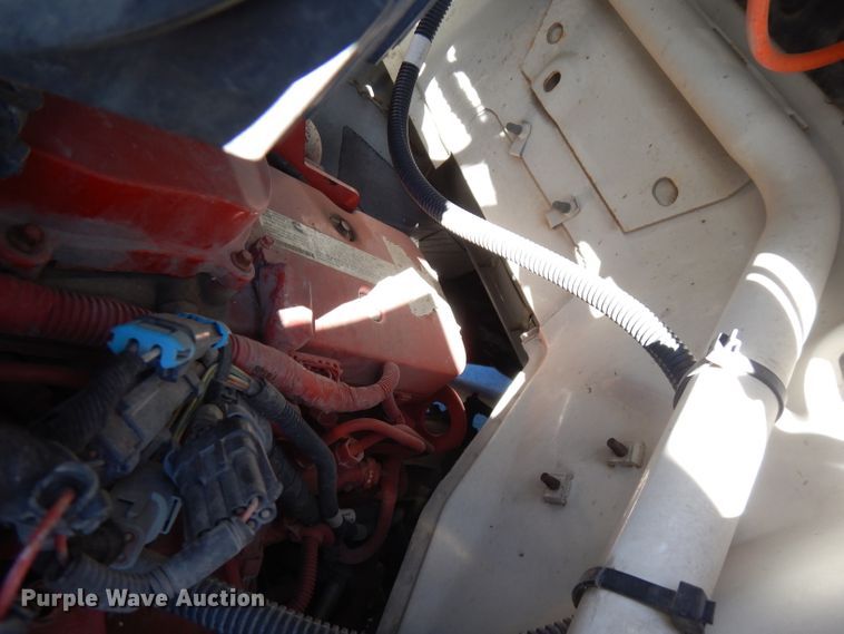 image for item FW9877 2010 Ford F750 Super Duty  bucket truck