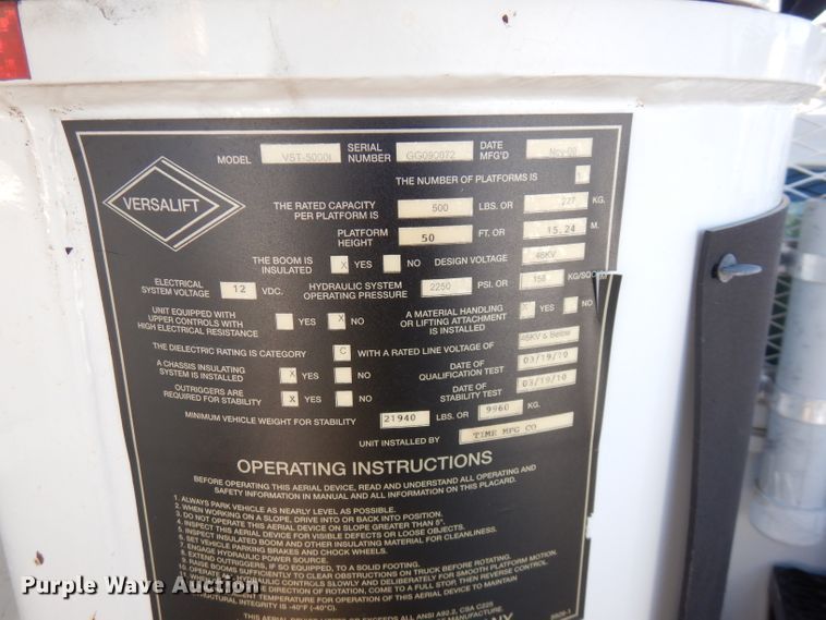 image for item FW9877 2010 Ford F750 Super Duty  bucket truck