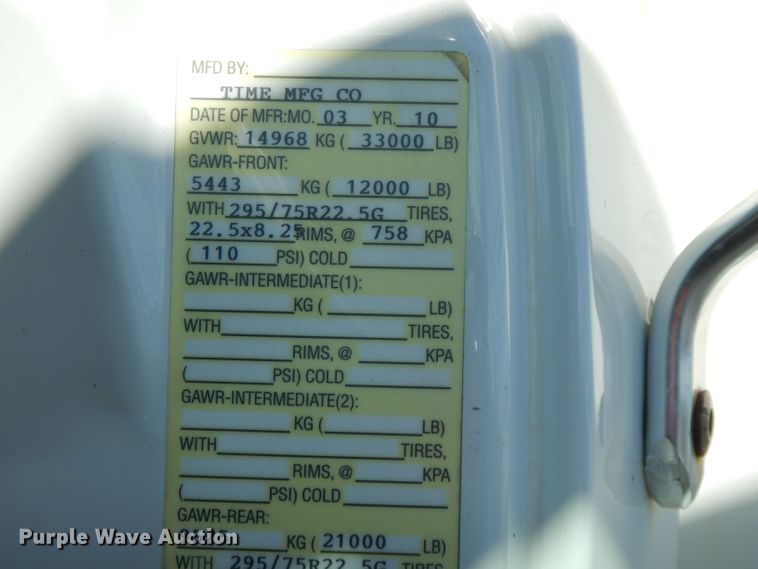 image for item FW9877 2010 Ford F750 Super Duty  bucket truck