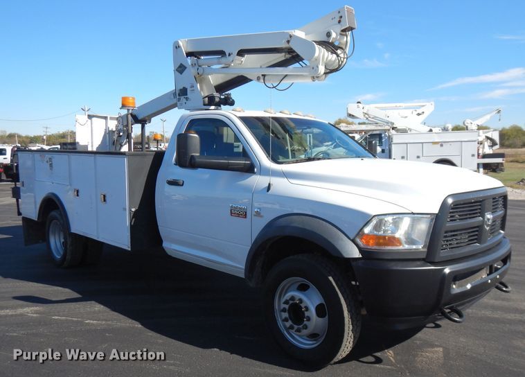 image for item FW9878 2012 Dodge Ram 5500  bucket truck