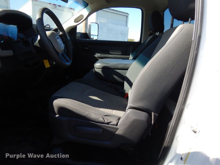 image for item FW9878 2012 Dodge Ram 5500  bucket truck