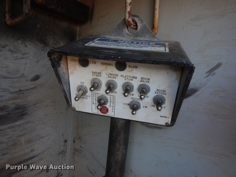 image for item FW9878 2012 Dodge Ram 5500  bucket truck