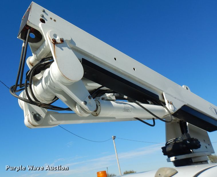 image for item FW9878 2012 Dodge Ram 5500  bucket truck
