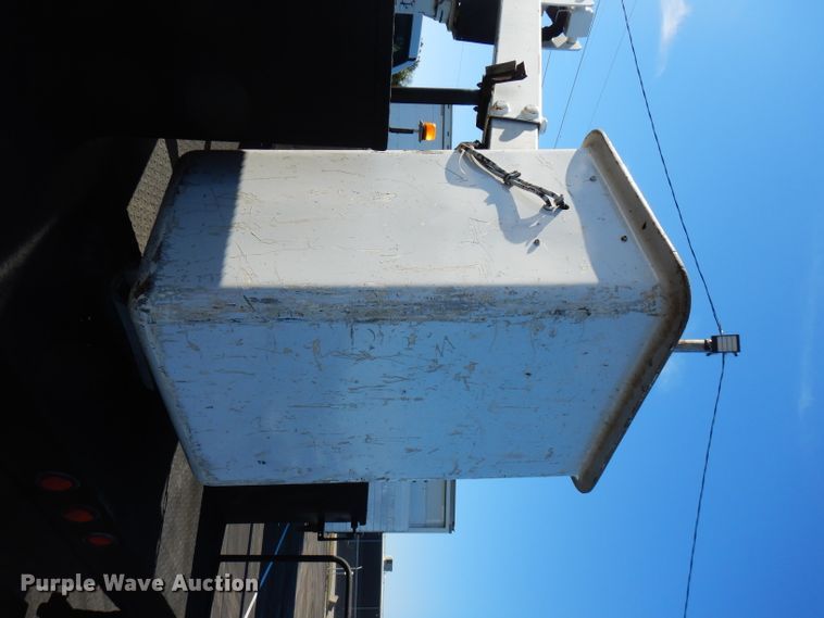 image for item FW9878 2012 Dodge Ram 5500  bucket truck