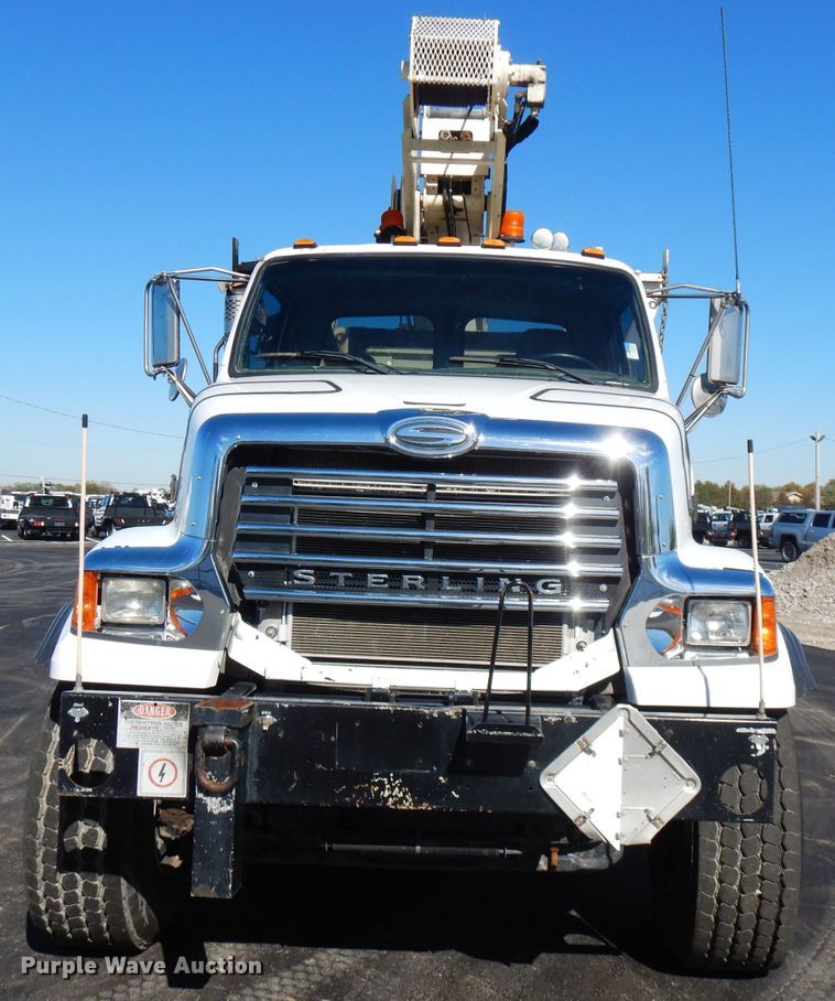 image for item FW9879 2009 Sterling L-Line  crane truck