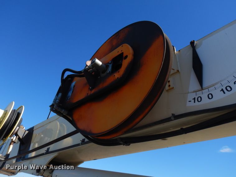 image for item FW9879 2009 Sterling L-Line  crane truck