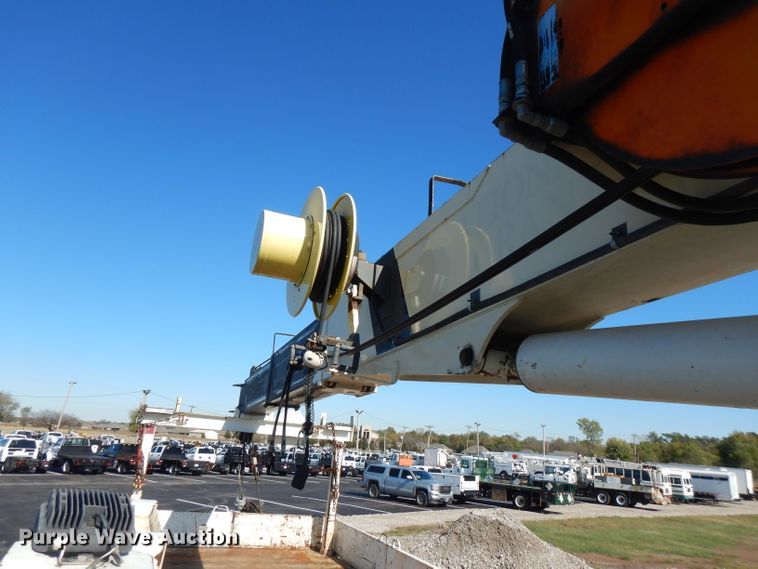 image for item FW9879 2009 Sterling L-Line  crane truck