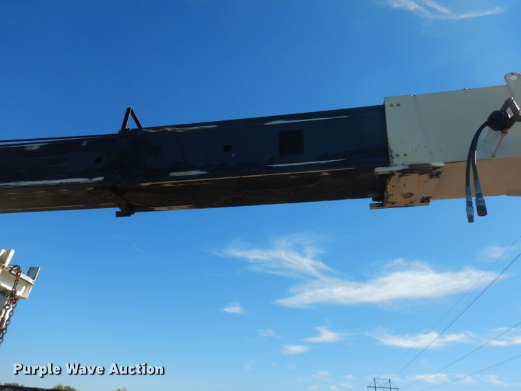 image for item FW9879 2009 Sterling L-Line  crane truck