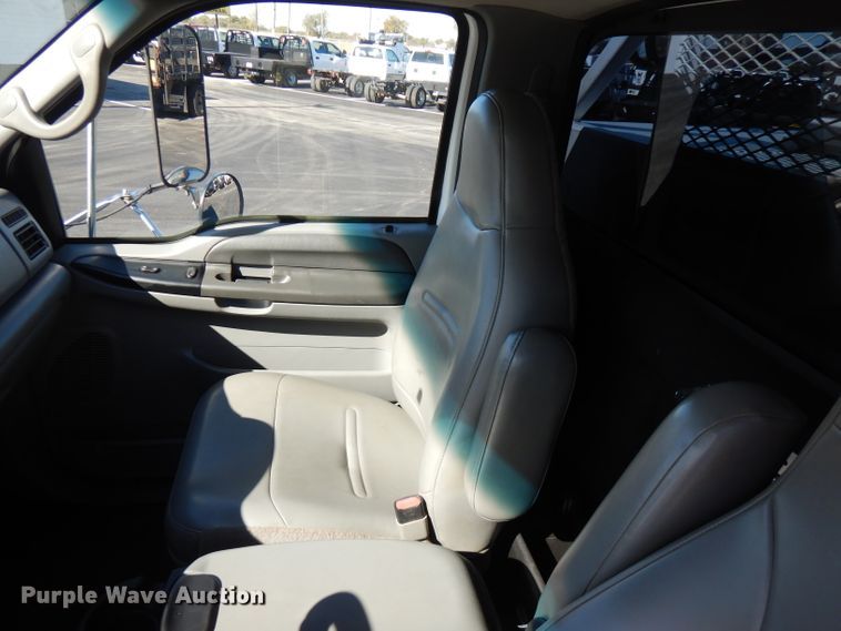 image for item FW9880 2008 Ford F750 Super Duty  service truck with crane