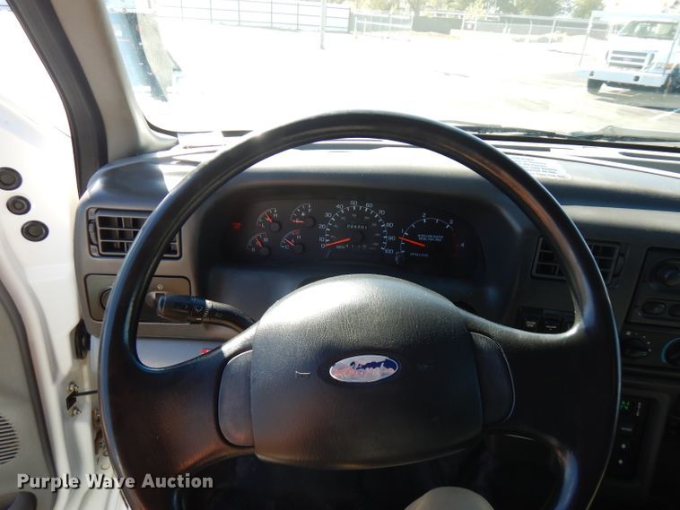 image for item FW9880 2008 Ford F750 Super Duty  service truck with crane