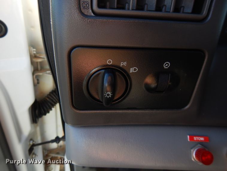 image for item FW9880 2008 Ford F750 Super Duty  service truck with crane