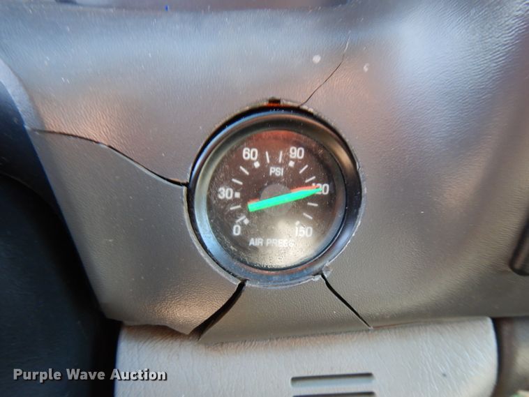 image for item FW9880 2008 Ford F750 Super Duty  service truck with crane