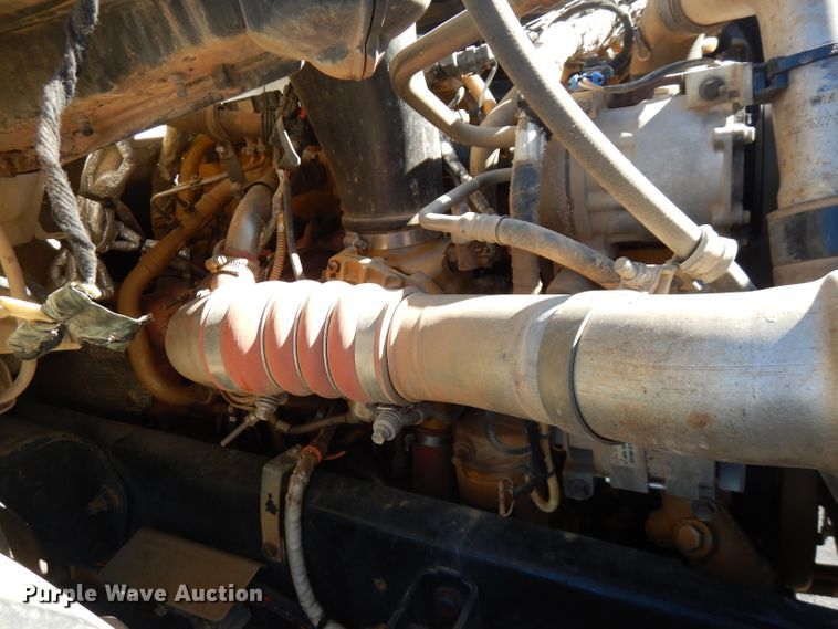 image for item FW9880 2008 Ford F750 Super Duty  service truck with crane