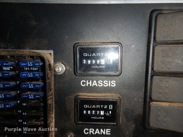 image for item FW9880 2008 Ford F750 Super Duty  service truck with crane