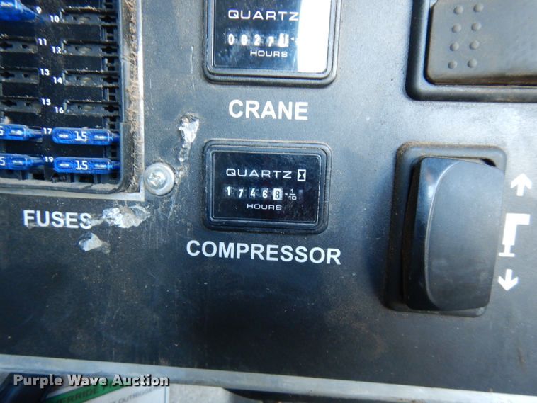 image for item FW9880 2008 Ford F750 Super Duty  service truck with crane