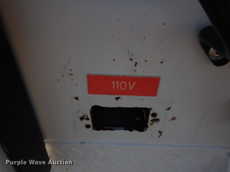 image for item FW9880 2008 Ford F750 Super Duty  service truck with crane