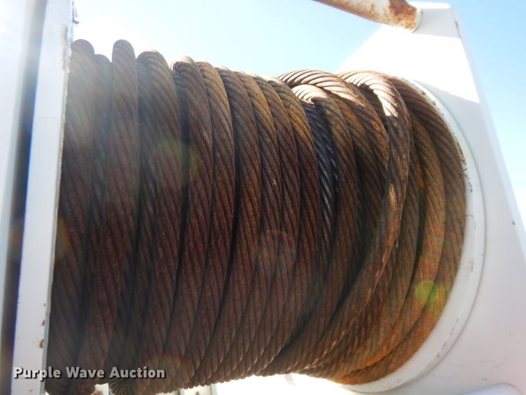 image for item FW9880 2008 Ford F750 Super Duty  service truck with crane