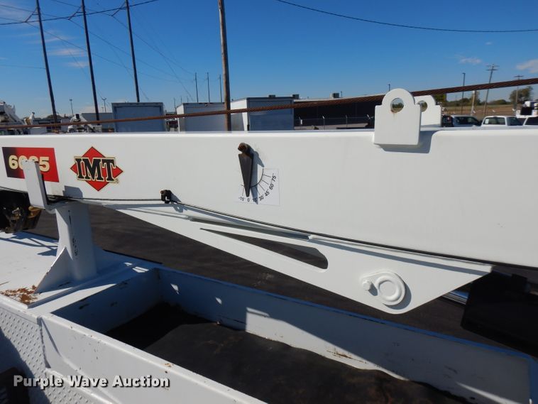 image for item FW9880 2008 Ford F750 Super Duty  service truck with crane