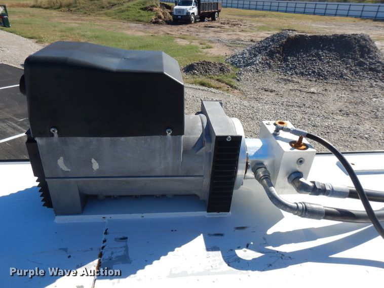 image for item FW9880 2008 Ford F750 Super Duty  service truck with crane