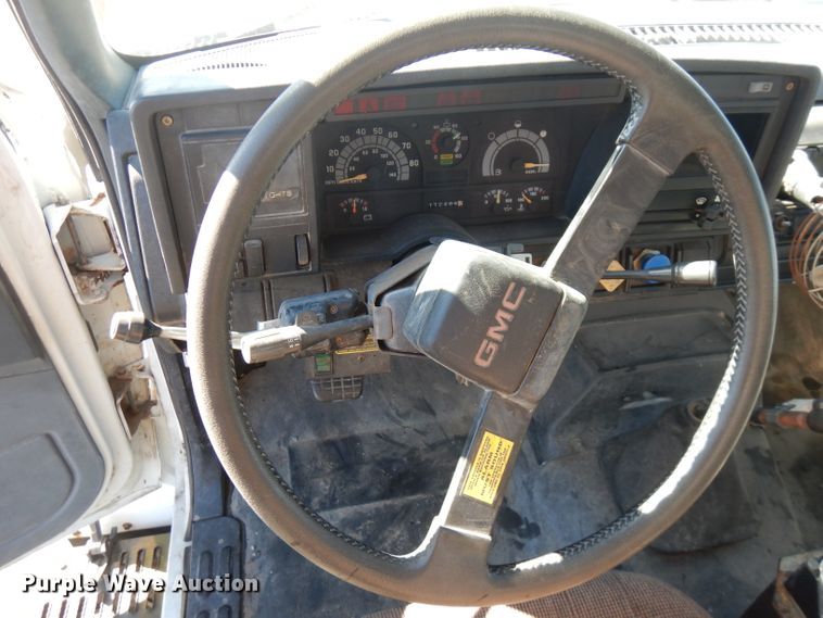 image for item FW9881 1992 GMC TopKick  spreader truck