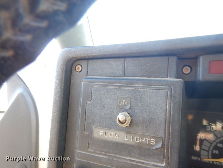 image for item FW9881 1992 GMC TopKick  spreader truck