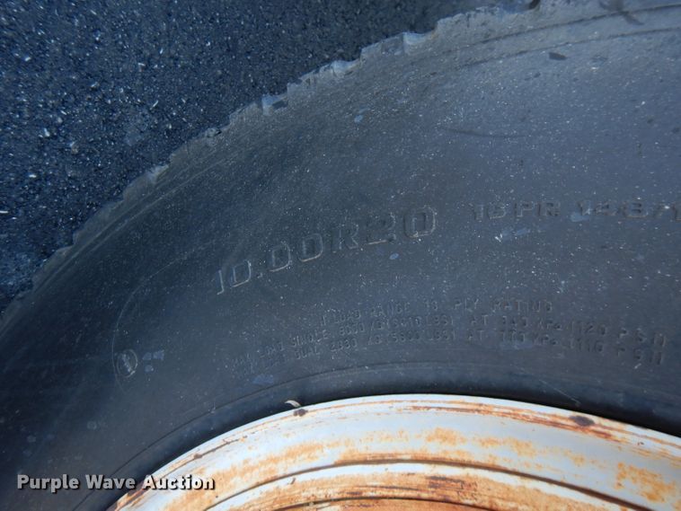 image for item FW9881 1992 GMC TopKick  spreader truck