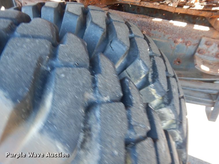 image for item FW9881 1992 GMC TopKick  spreader truck